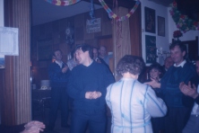 1987-Bombakkes-Herringschelle-bij-Hotel-Cafe-van-Arensbergen-11