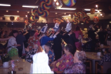 1990-Bombakkes-Gast-in-Huize-Norbertus-05