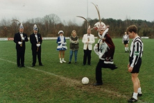 1995-02-19-Bombakkes-Prins-aftrap-Vitessen08-Leunen-02