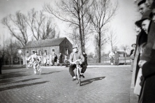 1950er-jaren-Carnavalsoptocht-Nieuwstraat-01