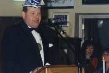 1997-Bombakkeskrantuitreiking-01