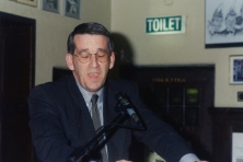 1997-Bombakkeskrantuitreiking-02