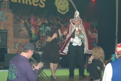 opening2011-106