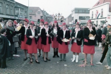 1984-Bombakkes-Carnavalsoptocht-Bombakkesvrollie-