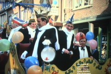 1985-Bombakkes-Carnavalsoptocht-05