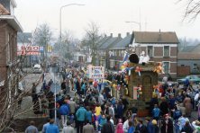 1987-Bombakkes-Carnavalsoptocht-04