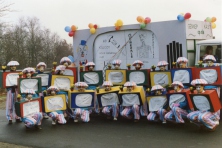 1989-Bombakkes-Carnavalsoptocht-Vrienden-van-Theo-Roosenboom-04