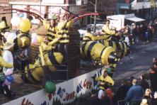 1999-Bombakkes-Optocht-Vriendengroep-Davy-Goertz-05