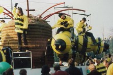 1999-Bombakkes-Optocht-Vriendengroep-Davy-Goertz-28