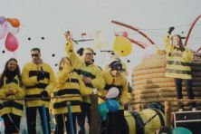 1999-Bombakkes-Optocht-Vriendengroep-Davy-Goertz-30