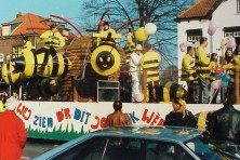 1999-Bombakkes-Optocht-Vriendengroep-Davy-Goertz-31