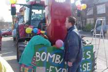 2001-Bombakkes-Carnavalsoptocht-Vriendengroep-Davy-Goertz-13