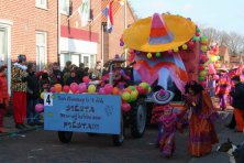 2006-Bombakkes-Carnavalsoptocht-in-de-Steendalerstraat-014