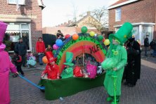 2006-Bombakkes-Carnavalsoptocht-in-de-Steendalerstraat-043