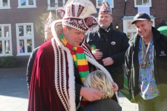 2011-03-06-optocht-008