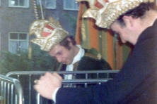 1973-Prins-Fonnie-dn-Urste-Ziekenbezoek-05