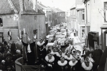 1963-Bombakkes-Carnavalsoprocht-Prins-Frans1-01