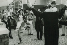 1961-Bombakkes-Prins-Hans-Bezoek-Ex-Prins-Wim-in-Sanatorium-04