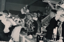 1957-Bombakkes-Prinsenbal-02