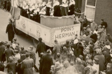 1958-Bombakkes-Carnavalsoptocht-16