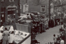 1952-Bombakkes-Carnavalsoptocht-08