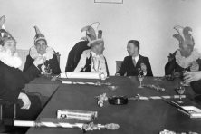 1952-Bombakkes-Ontvangst-Stadhuis