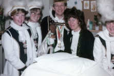 1985-Bombakkes-Ziekenbezoek-08