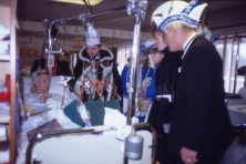 1990-Bombakkes-Ziekenbezoek-09